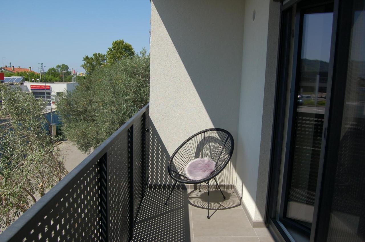 Rooms And Apartments Lisjak Копер Екстериор снимка