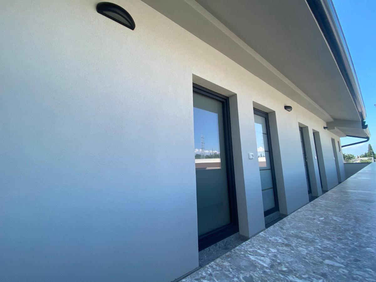 Rooms And Apartments Lisjak Копер Екстериор снимка