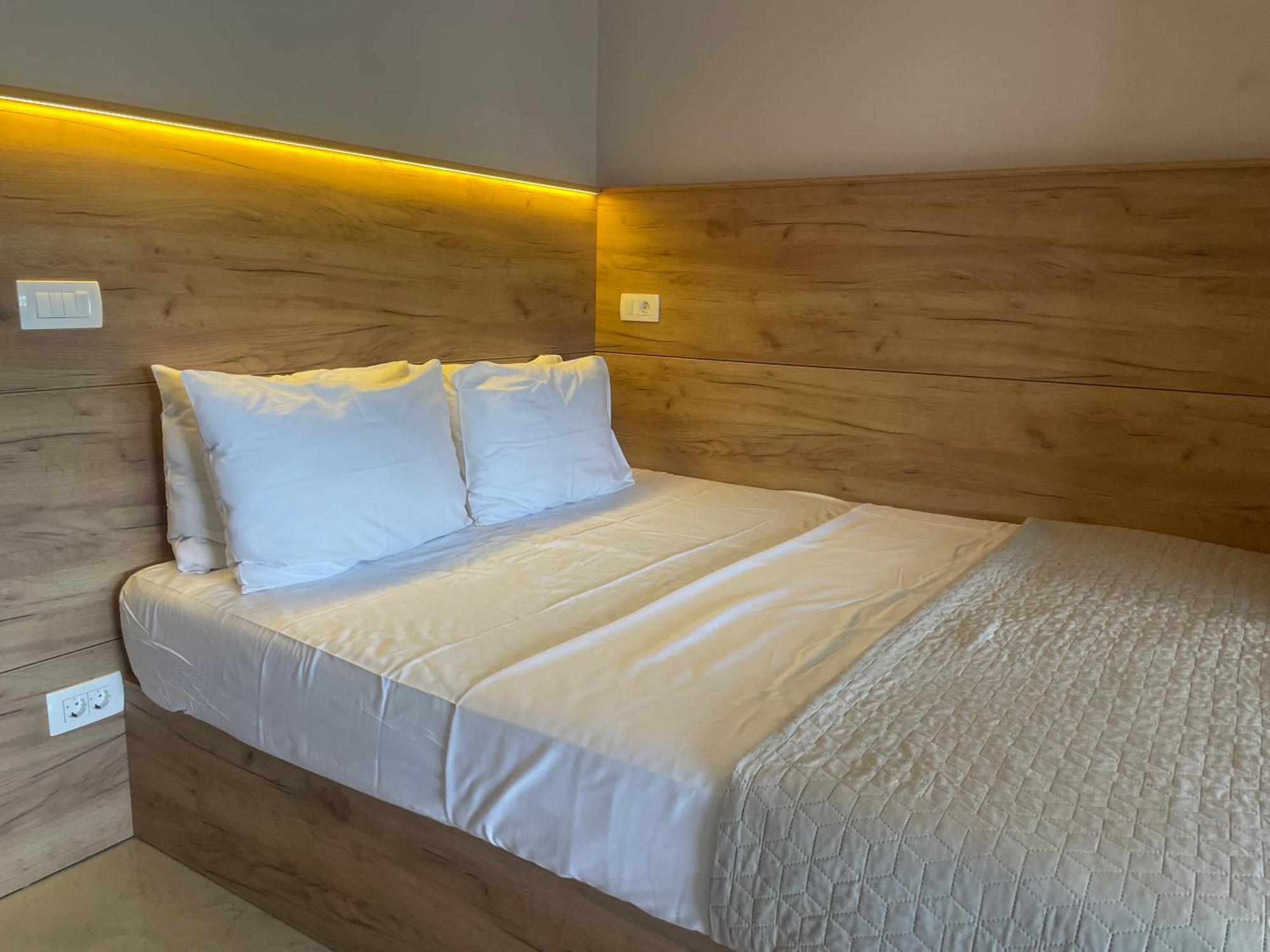 Rooms And Apartments Lisjak Копер Екстериор снимка